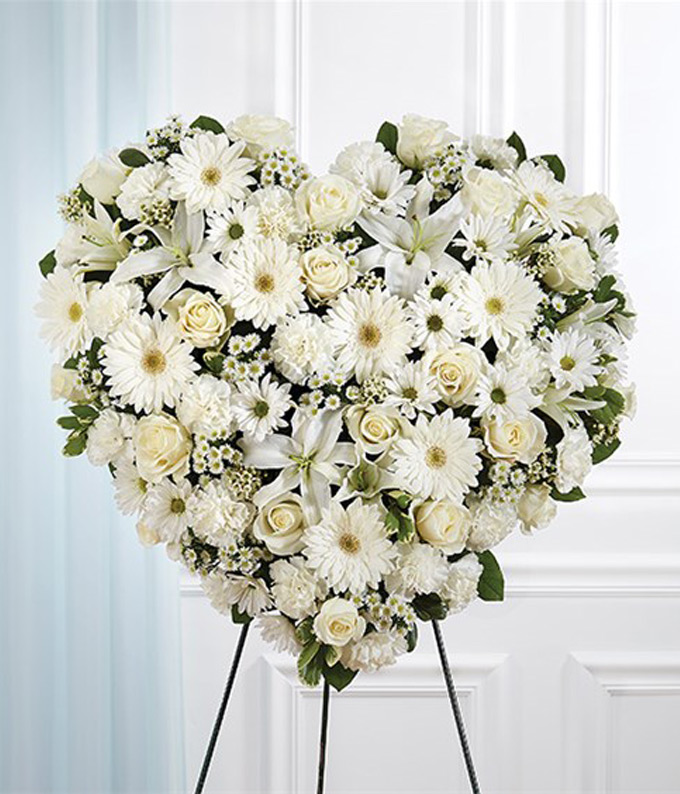 White Mixed Flower Solid Standing Heart